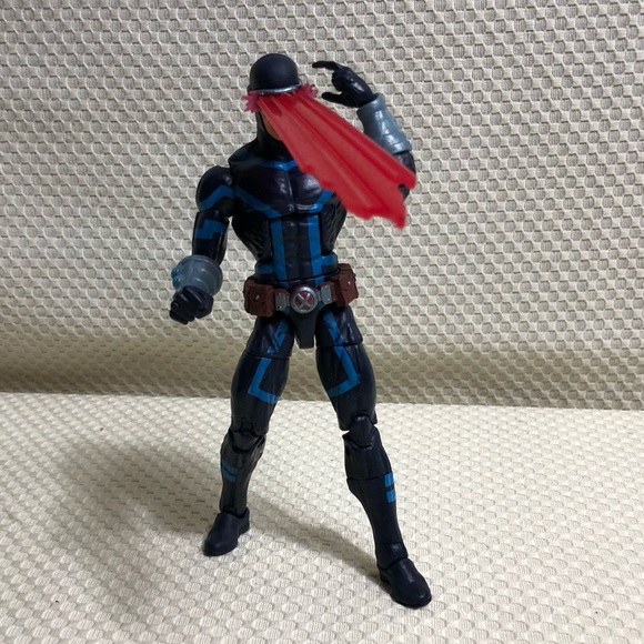 Cyclops Marvle Legends Action Figure 7inch Toy Collectible Comic - Picture 4 of 4